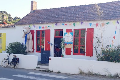 Chez Les Enfants Magasin de jouets en bois et jeux de société, Magasin de Jouets à L'Île-d'Yeu