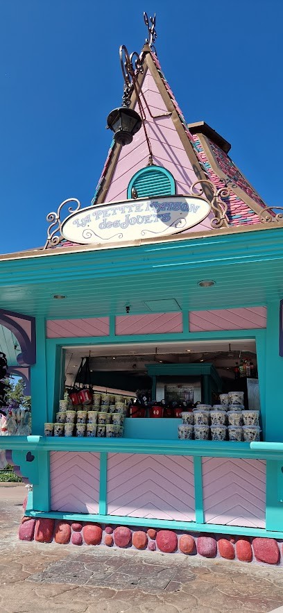 The Small Cottage Of Toys, Magasin de Jouets à Chessy